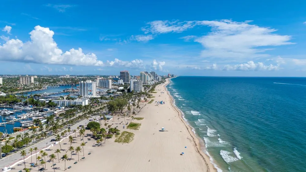 1200 Holiday Dr #208 Fort Lauderdale, FL 33316