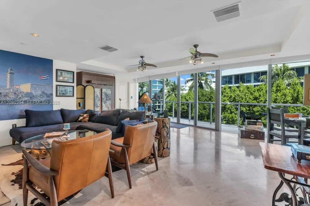 1200 Holiday Dr #208 Fort Lauderdale, FL 33316