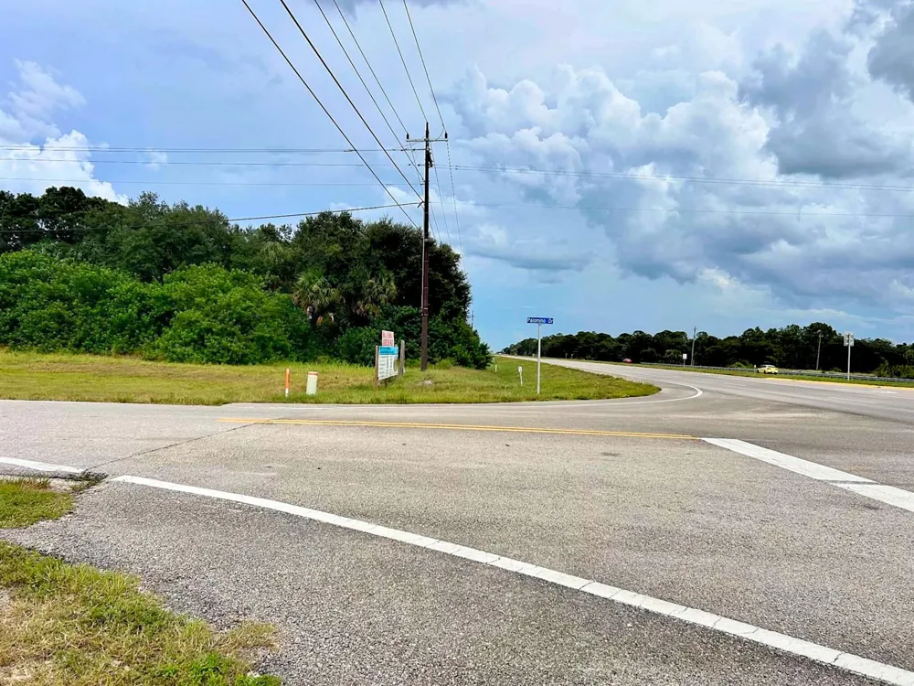 1024 DUBLIN CIRCLE Moore Haven, FL 33471