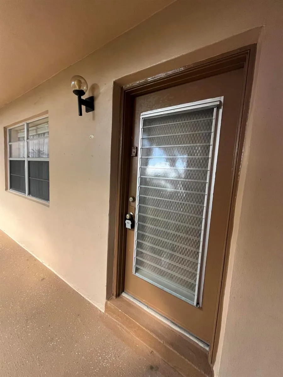7 FLANDERS A Delray Beach, FL 33484