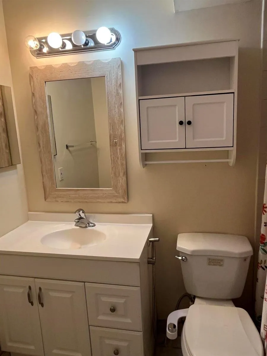 7 FLANDERS A Delray Beach, FL 33484