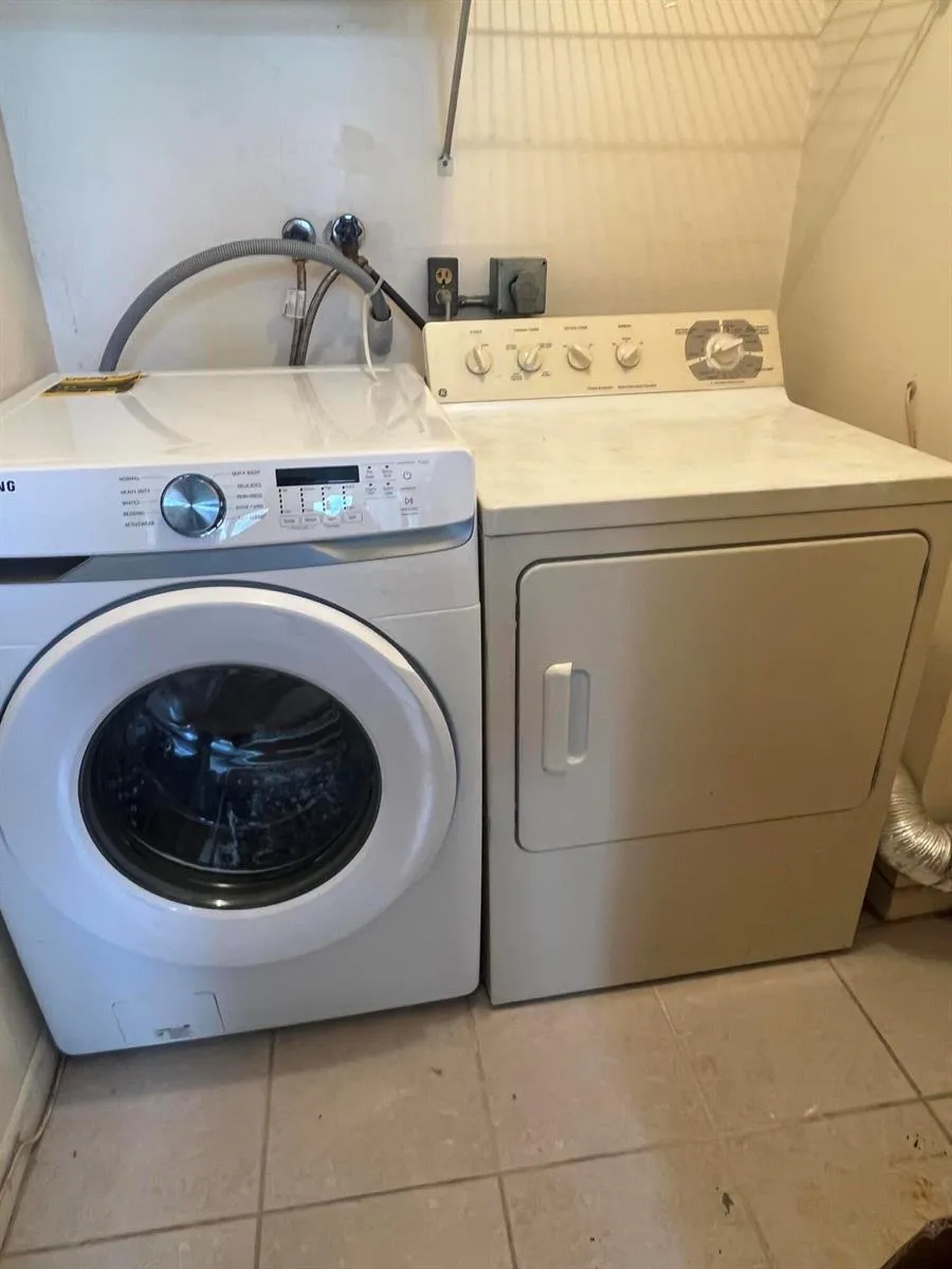 7 FLANDERS A Delray Beach, FL 33484