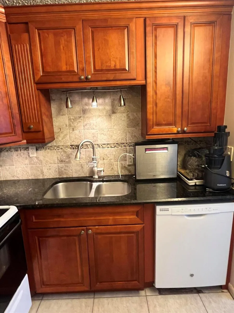 7 FLANDERS A Delray Beach, FL 33484