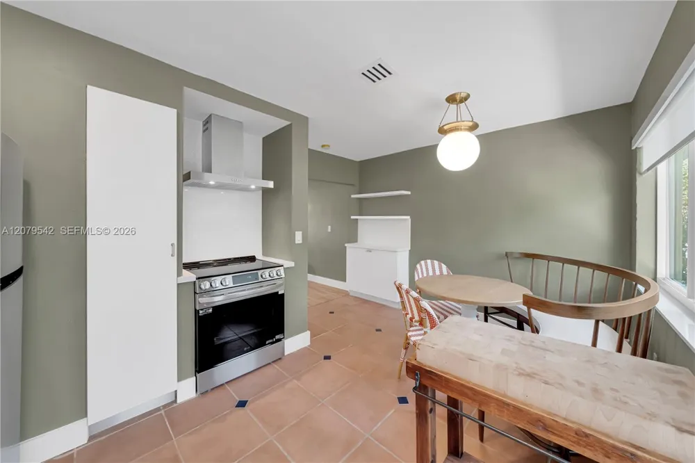 3145 Segovia St #545 Coral Gables, FL 33134