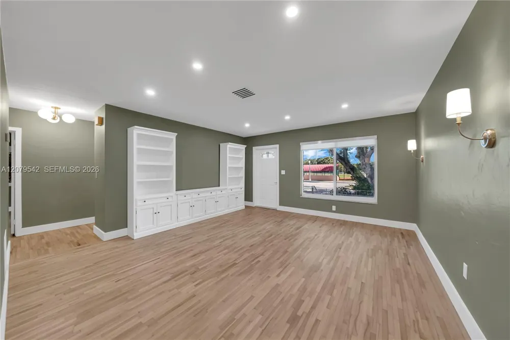 3145 Segovia St #545 Coral Gables, FL 33134