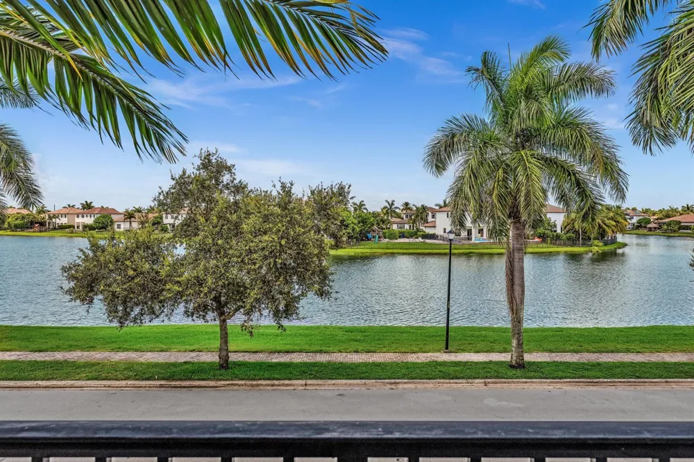 8289 NW 38TH STREET Cooper City, FL 33024