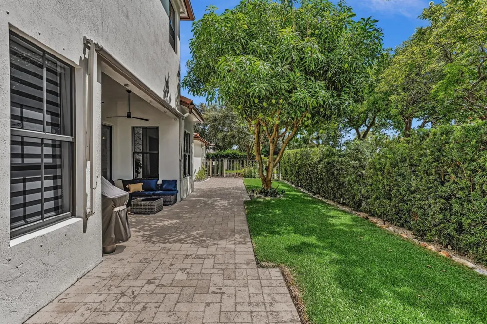 8289 NW 38TH STREET Cooper City, FL 33024