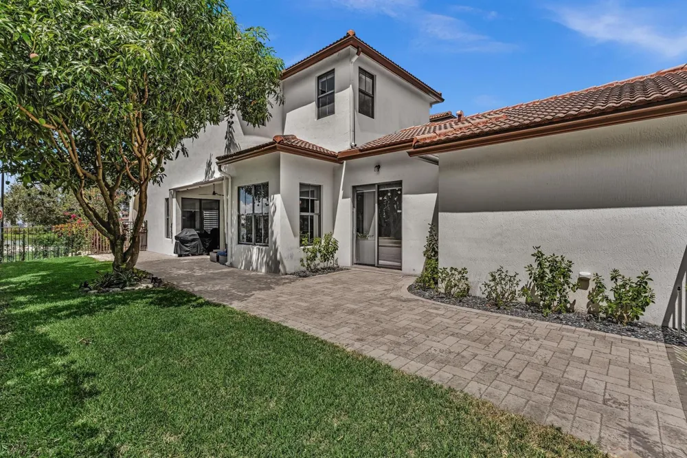 8289 NW 38TH STREET Cooper City, FL 33024