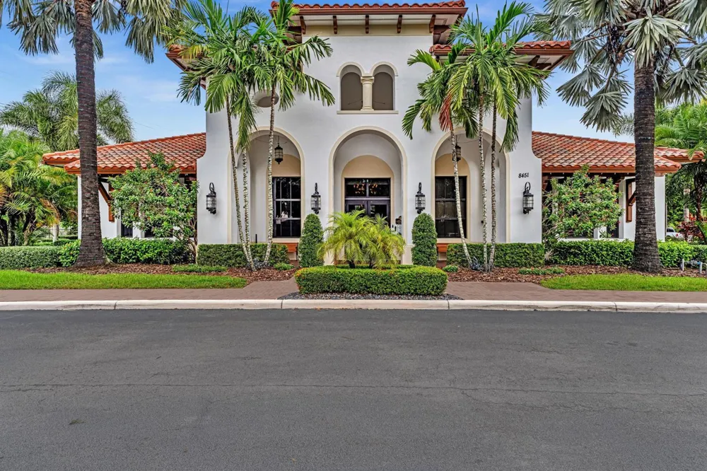 8289 NW 38TH STREET Cooper City, FL 33024