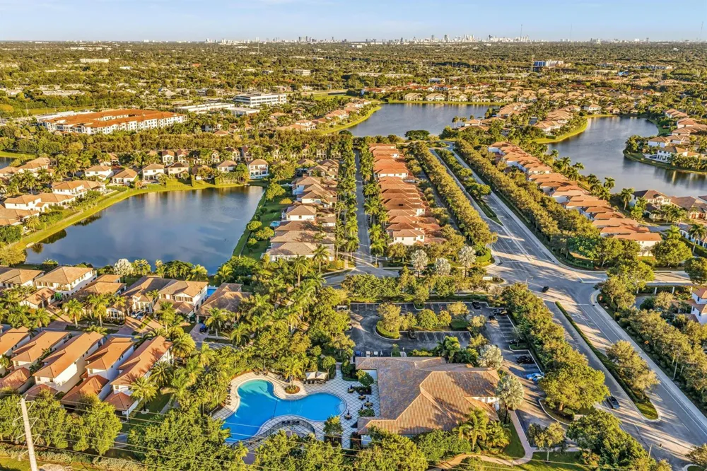8289 NW 38TH STREET Cooper City, FL 33024
