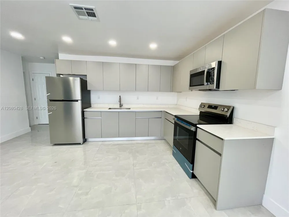 5800 NW 27th Ct #5800 Lauderhill, FL 33313
