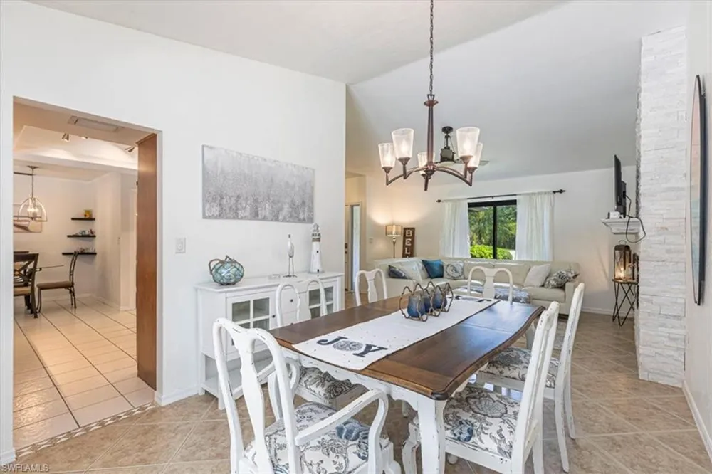4005 Brush Lane Naples, FL 34112