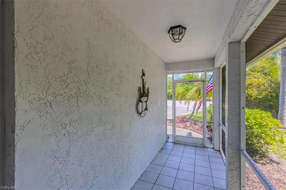 4005 Brush Lane Naples, FL 34112