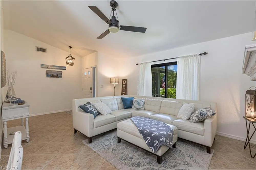 4005 Brush Lane Naples, FL 34112