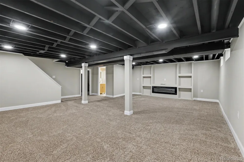15464 Cameron Street Southgate City, MI 48195