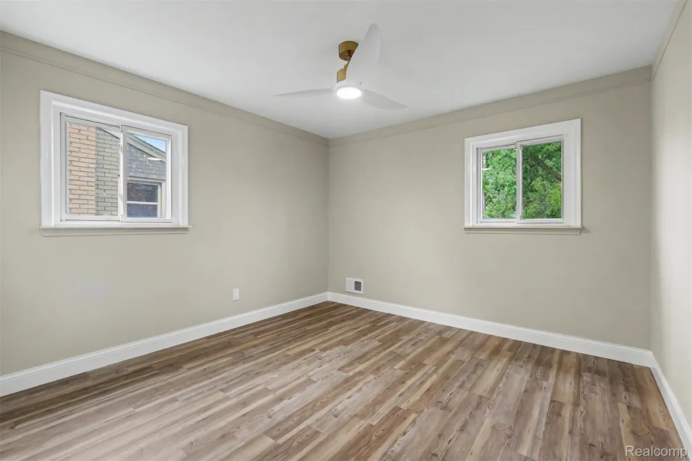 15464 Cameron Street Southgate City, MI 48195