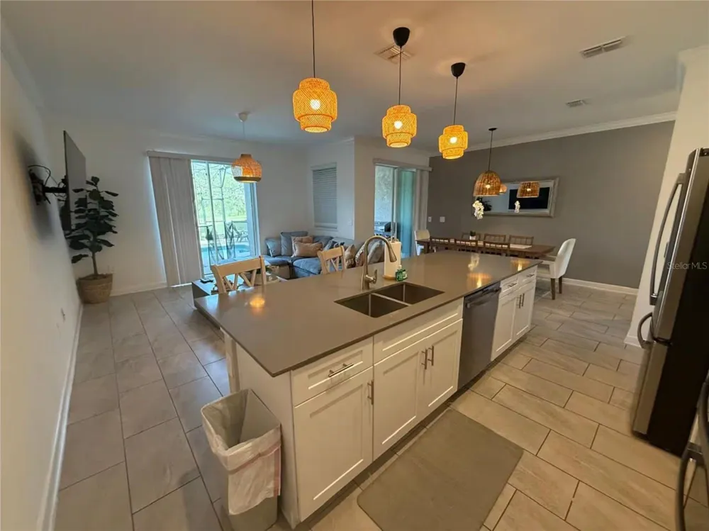 2669 READING TRAIL Kissimmee, FL 34746