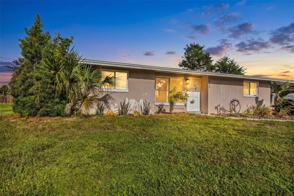 573 SKYLARK LANE NW Port Charlotte, FL 33952
