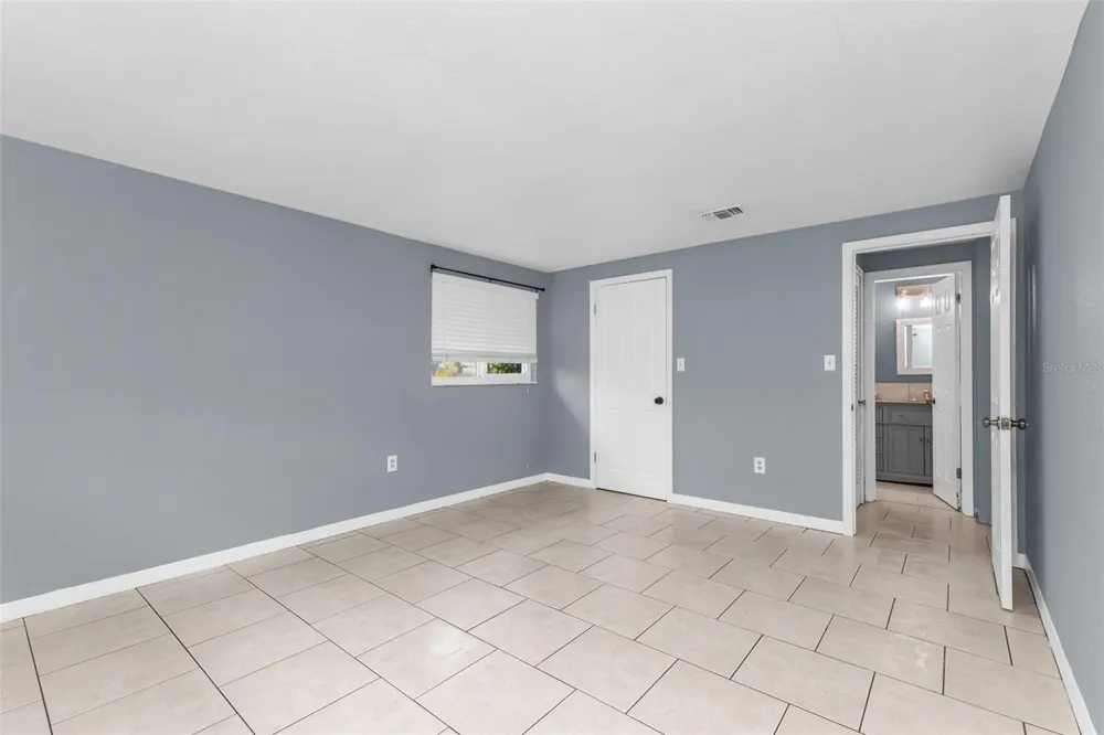 573 SKYLARK LANE NW Port Charlotte, FL 33952