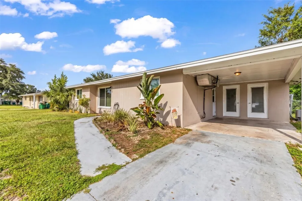 573 SKYLARK LANE NW Port Charlotte, FL 33952