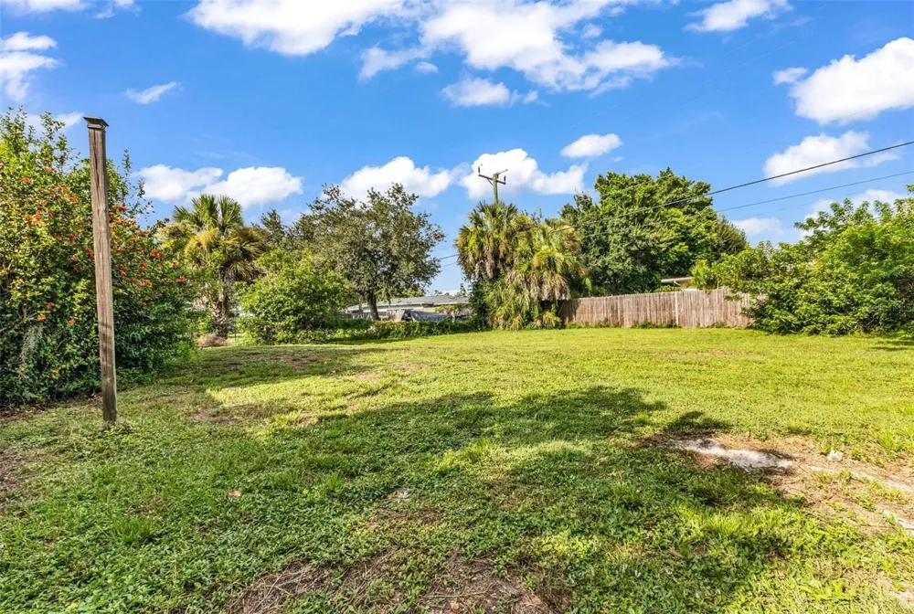 573 SKYLARK LANE NW Port Charlotte, FL 33952