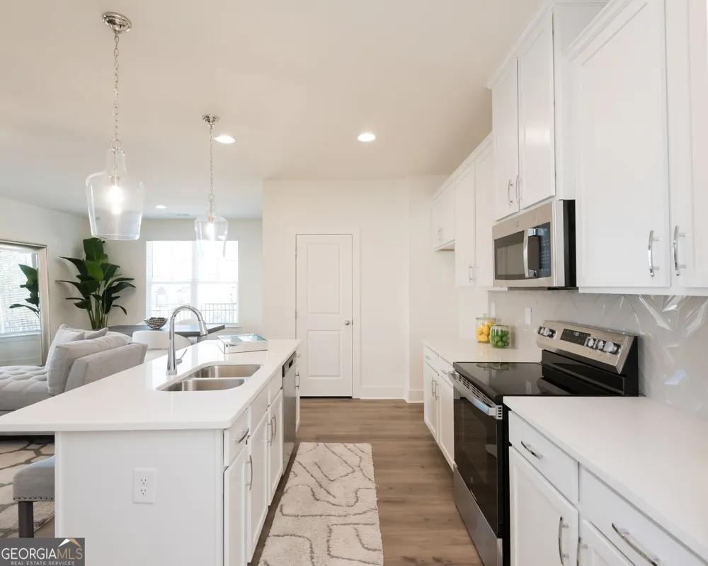 267 Barracks WAY Hoschton, GA 30548