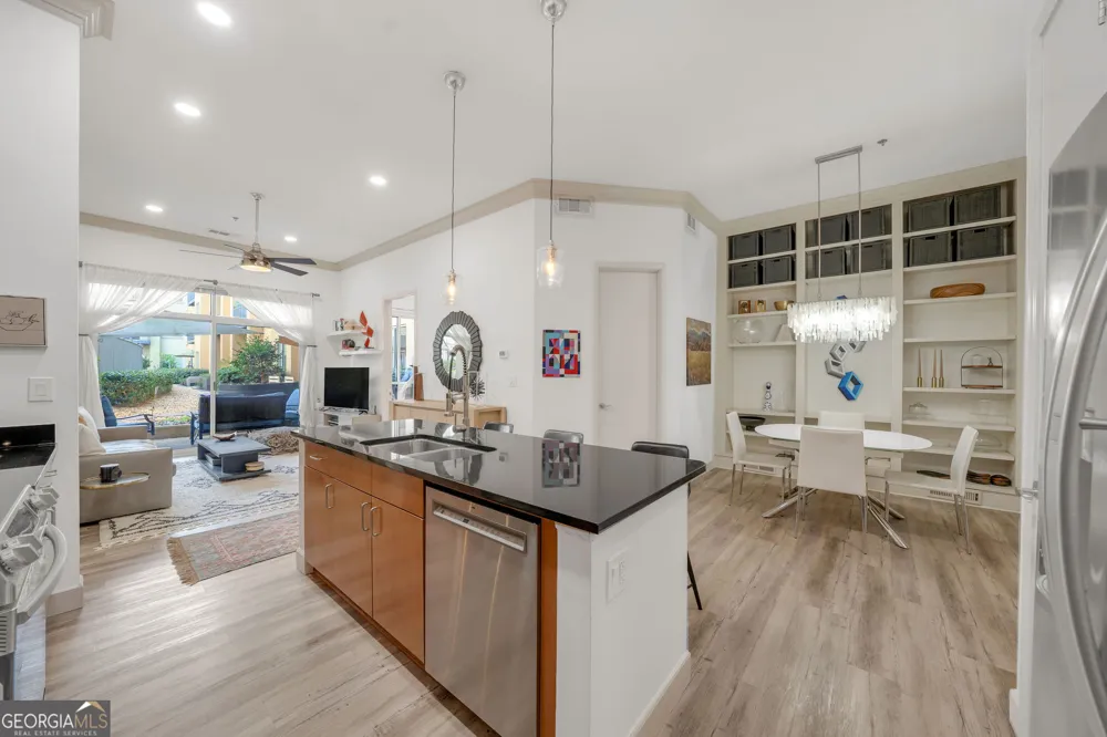 711 Cosmopolitan DR NE Atlanta, GA 30324