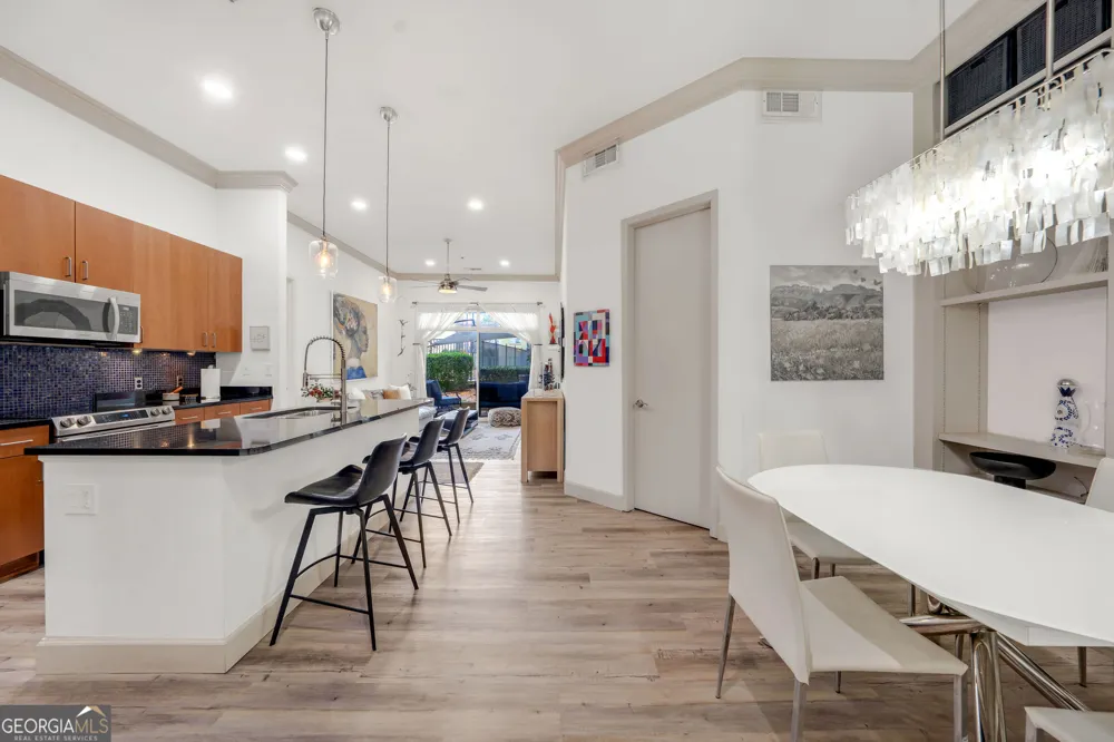 711 Cosmopolitan DR NE Atlanta, GA 30324