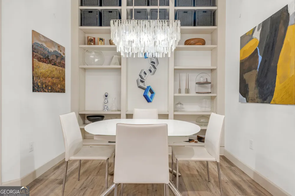 711 Cosmopolitan DR NE Atlanta, GA 30324