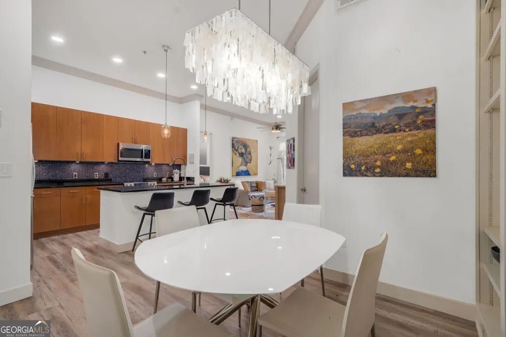 711 Cosmopolitan DR NE Atlanta, GA 30324