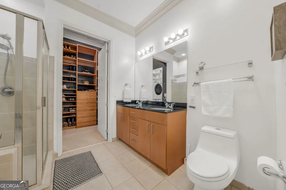 711 Cosmopolitan DR NE Atlanta, GA 30324
