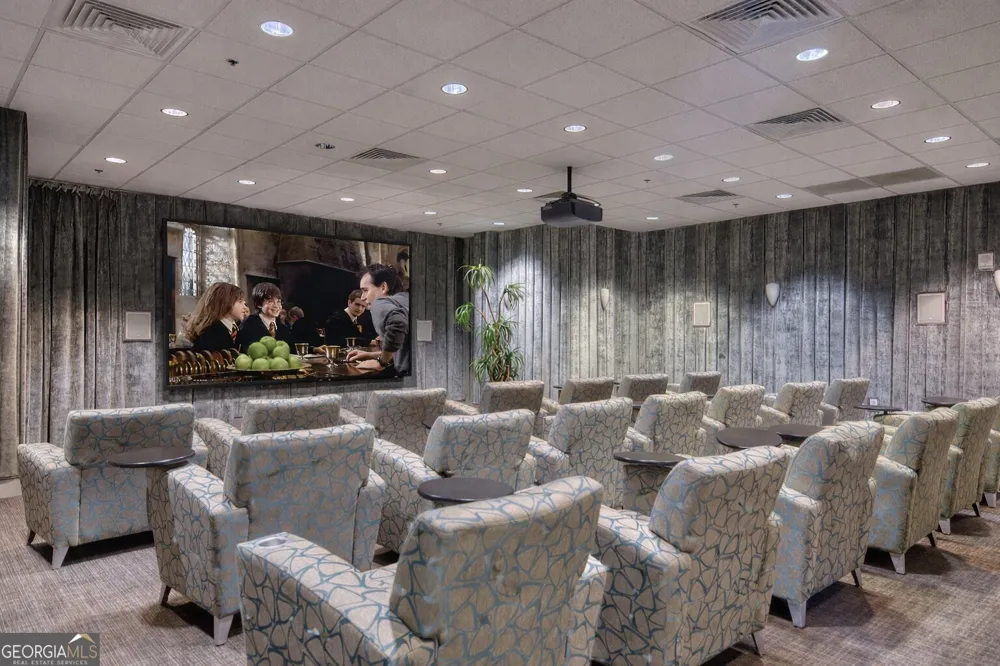 711 Cosmopolitan DR NE Atlanta, GA 30324