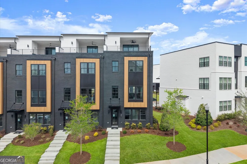 441 Mezzo LN Alpharetta, GA 30009