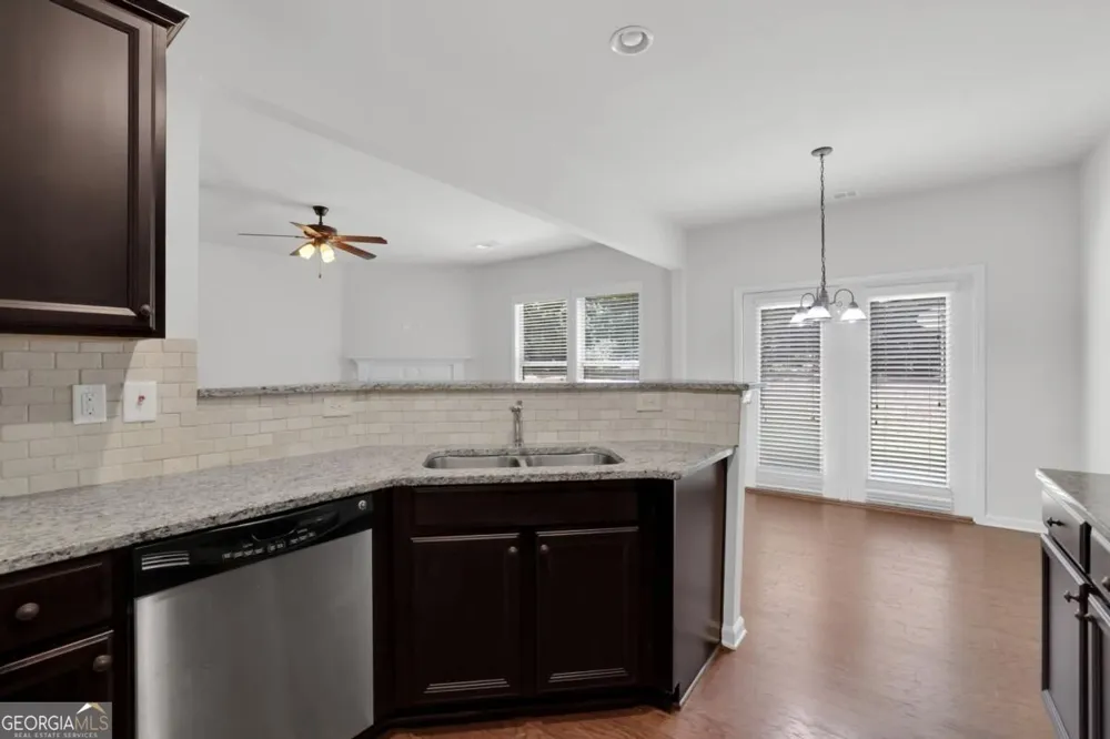 6155 Crested Moss DR Alpharetta, GA 30004