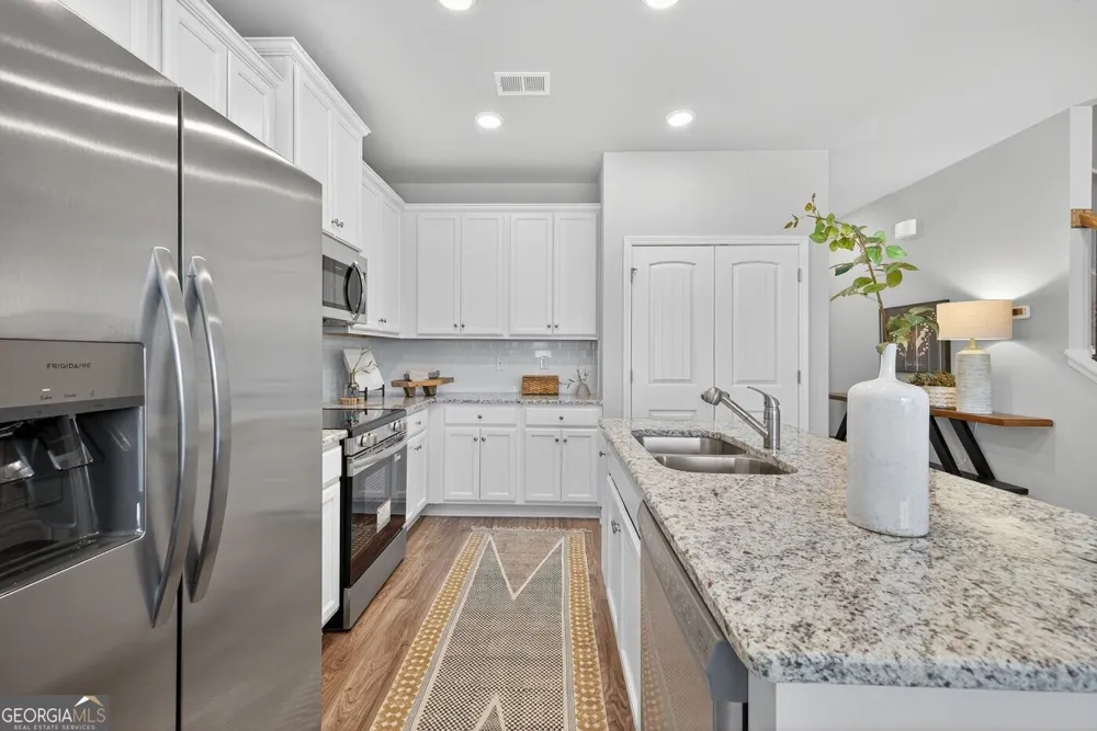 2872 Lillian LN Douglasville, GA 30135