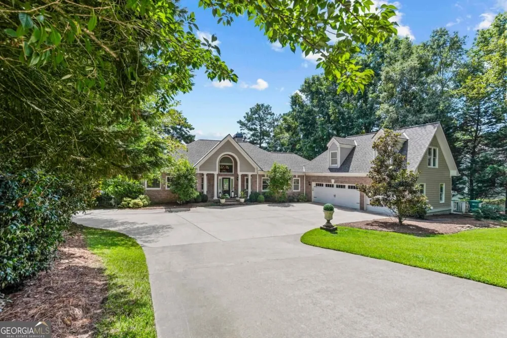 1080 Shoal Creek CT Greensboro, GA 30642