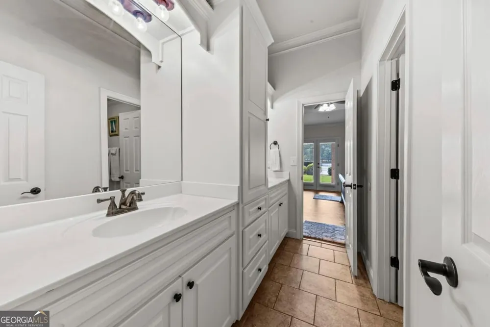 1080 Shoal Creek CT Greensboro, GA 30642