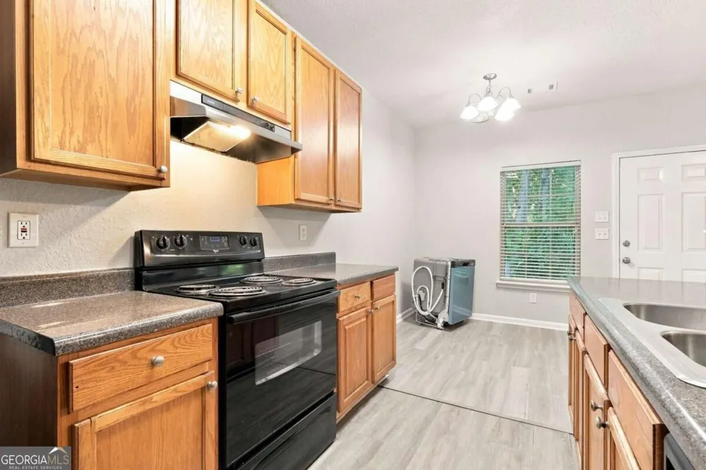 7130 Brookview WAY Riverdale, GA 30274
