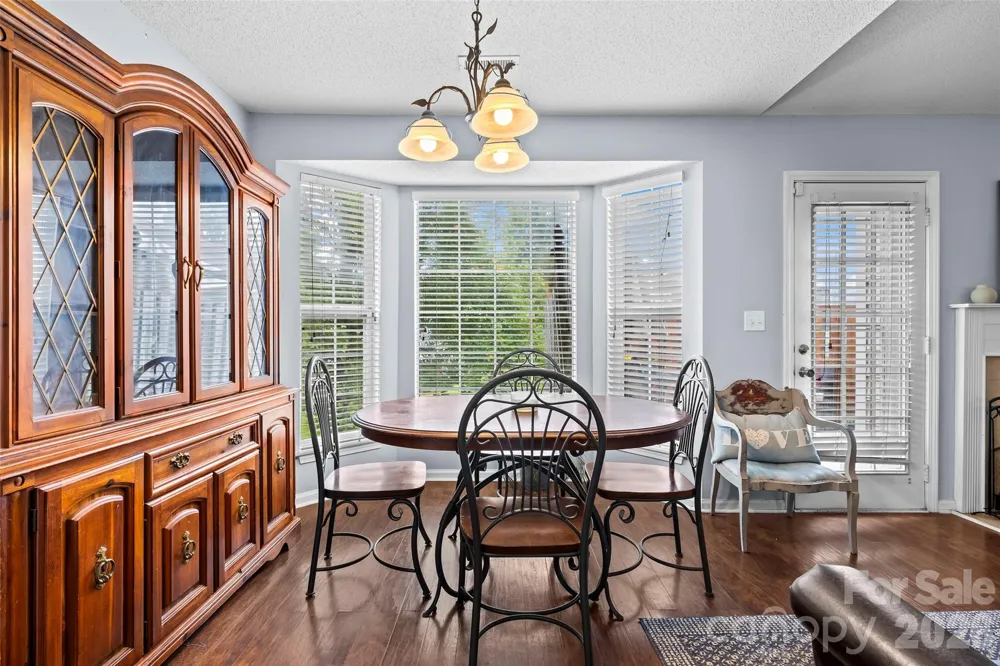 9005 Little Hampton Place Charlotte, NC 28215