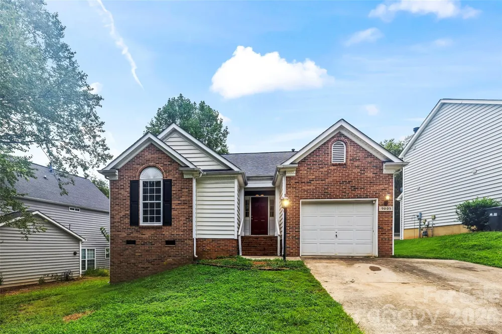 9005 Little Hampton Place Charlotte, NC 28215