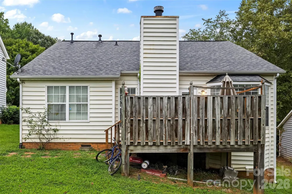 9005 Little Hampton Place Charlotte, NC 28215