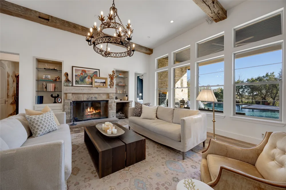 335 Beulah Lane Dripping Springs, TX 78620