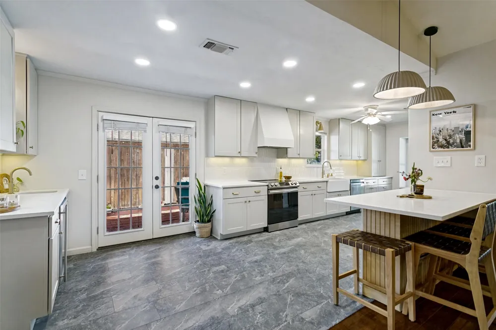 2736 Grandview Drive Plano, TX 75075