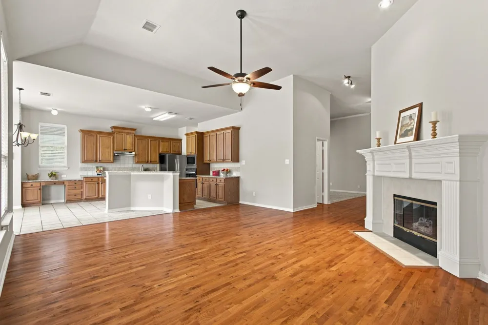 8609 Brook Hollow Drive McKinney, TX 75072