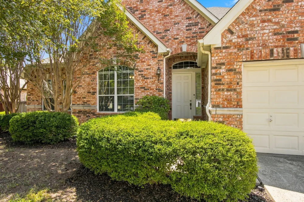 8609 Brook Hollow Drive McKinney, TX 75072