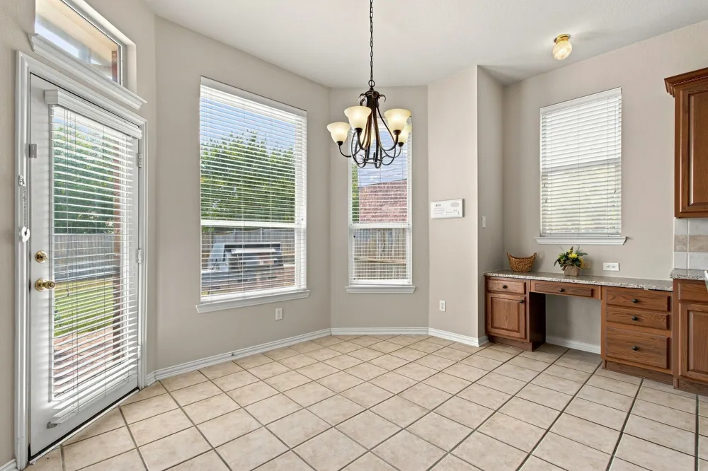 8609 Brook Hollow Drive McKinney, TX 75072