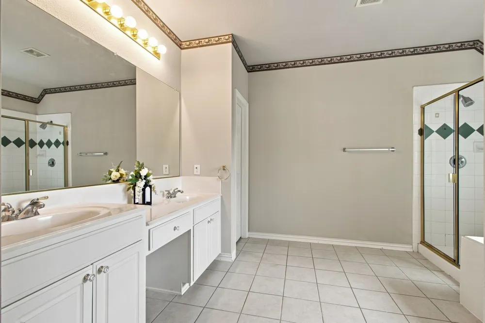 8609 Brook Hollow Drive McKinney, TX 75072