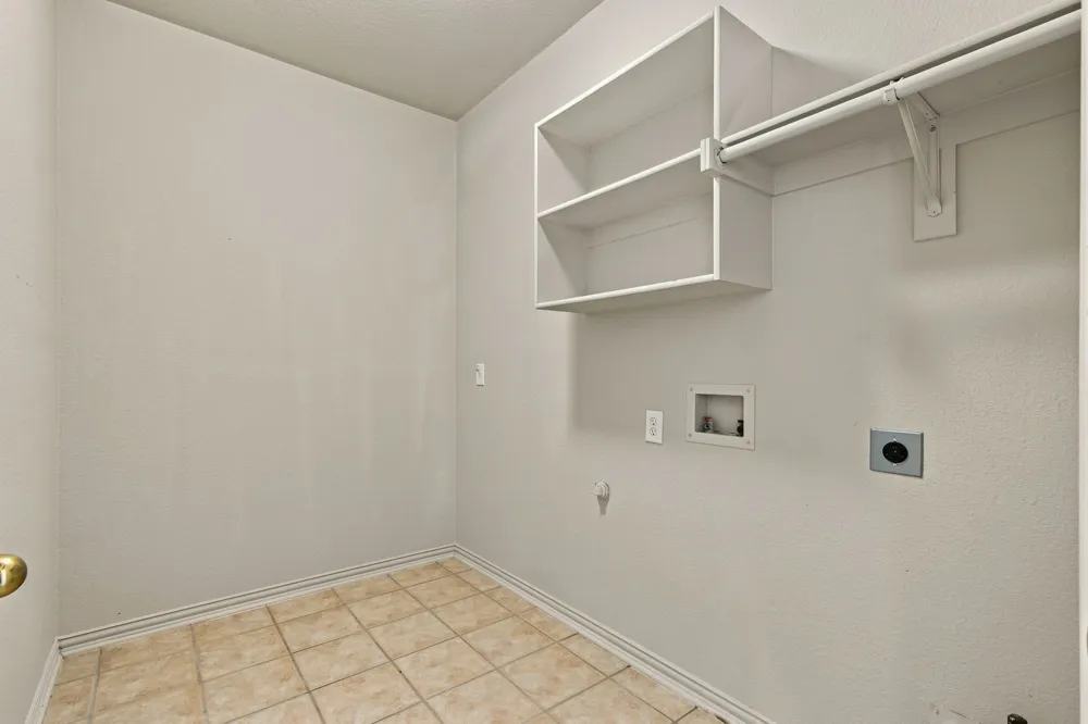 8609 Brook Hollow Drive McKinney, TX 75072
