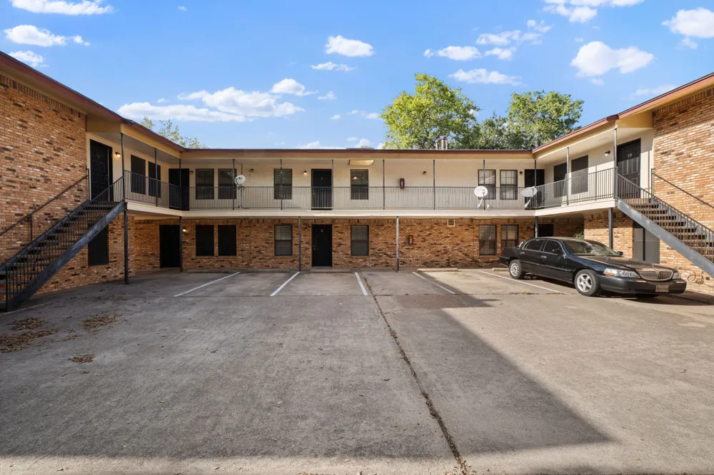 1108 Elm Street #8 Denton, TX 76201