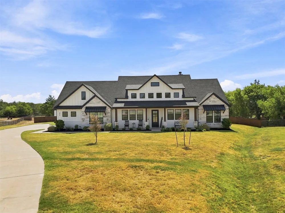 21 Reid Court Waxahachie, TX 75167